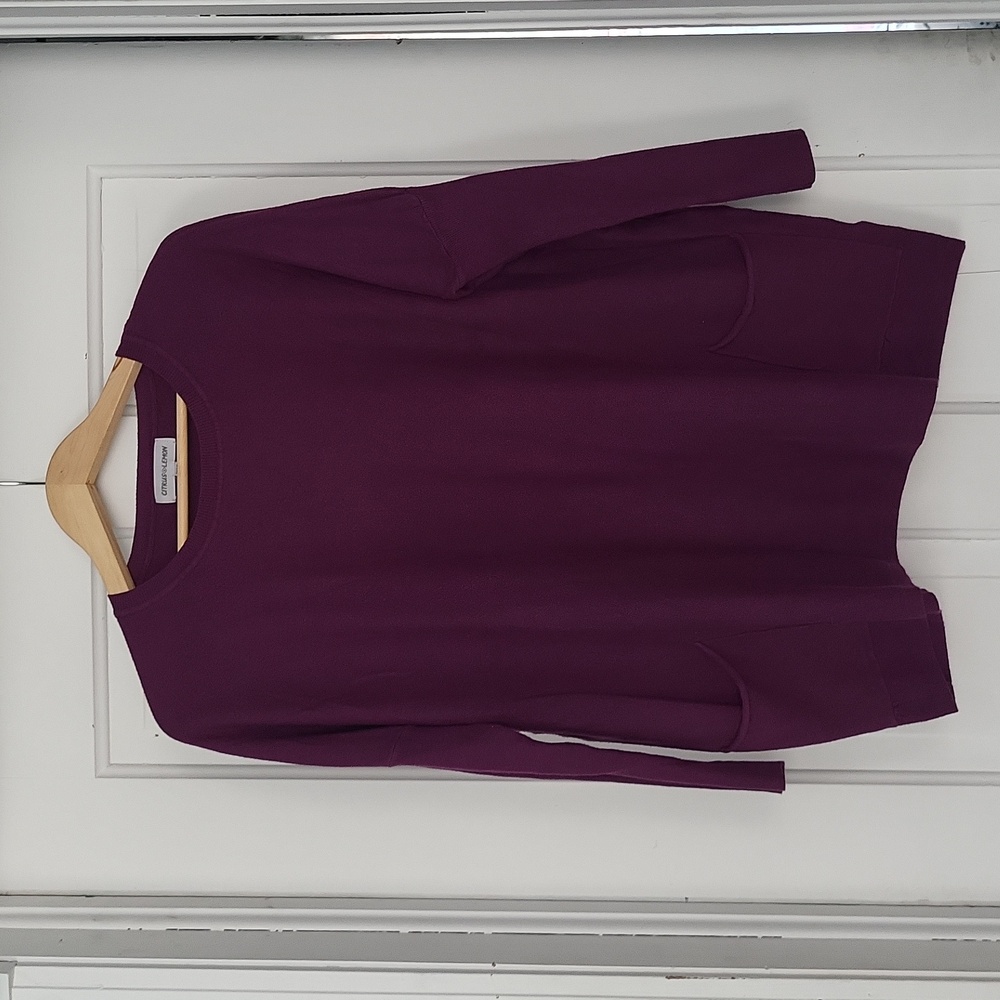 Women's flowy top size S/M
